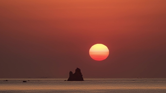 青岛石老人海水浴场日出