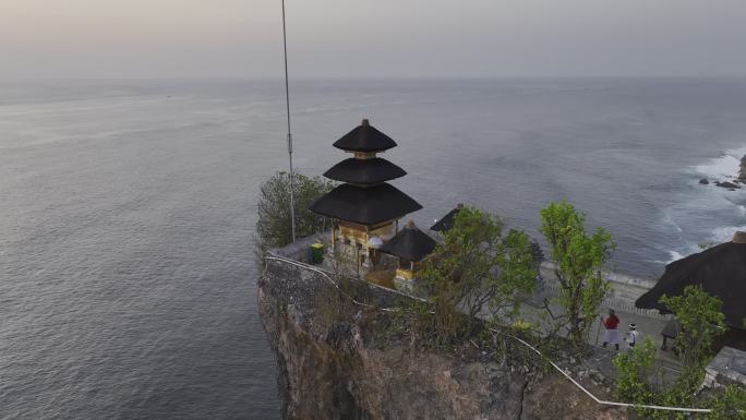 HDR印尼巴厘岛乌鲁瓦图寺海滨风光航拍