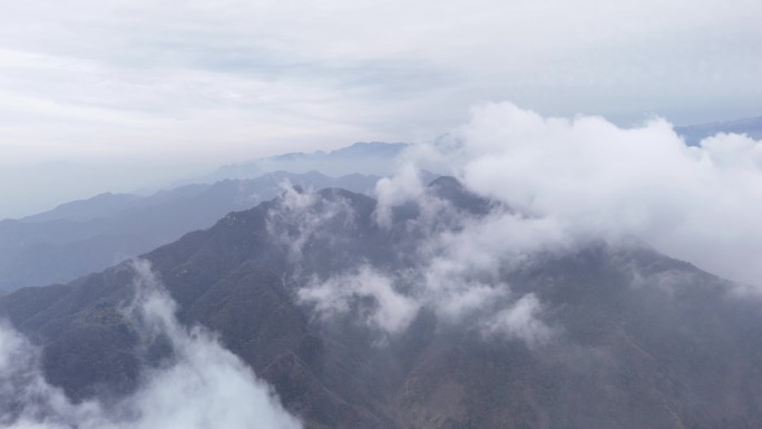 航拍云海秦岭云海秋季风景