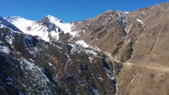 雪山航拍