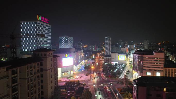 江苏省张家港市曼巴特购物广场夜景航拍