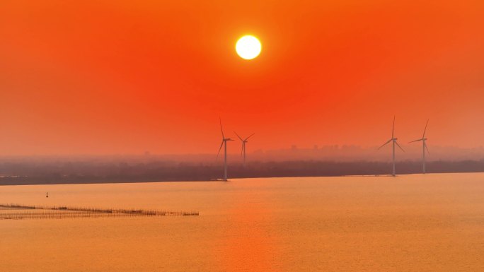 航拍高邮湖边风力发电夕阳晚霞堤岸鱼塘飞鸟