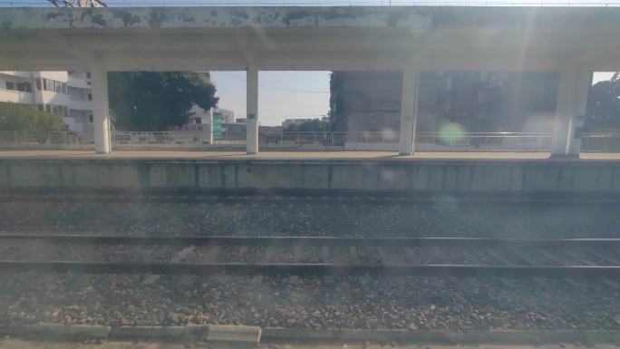 成都坐高铁到西双版纳沿途车站