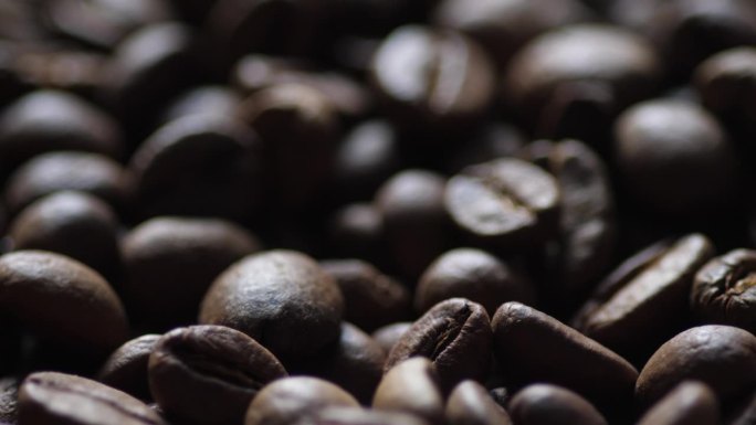 健康的早餐加上一杯咖啡。拍摄咖啡豆。咖啡的房子。早上喝咖啡给你提供能量。