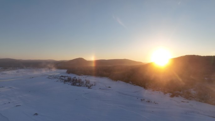 林海雪原冰河冻雾朝阳
