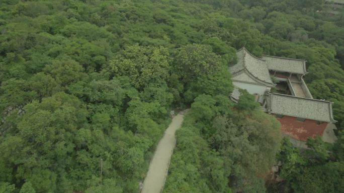 航拍建水县燕子洞