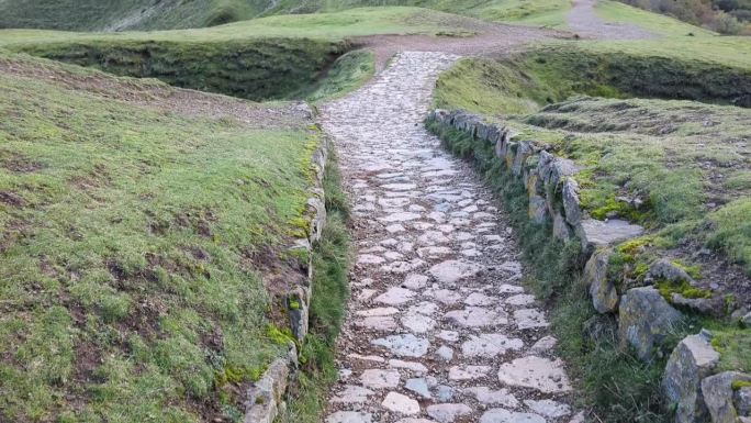 从赫里福德郡灯塔，英国营地山堡，马尔文山，英国，英国赫里福德郡。