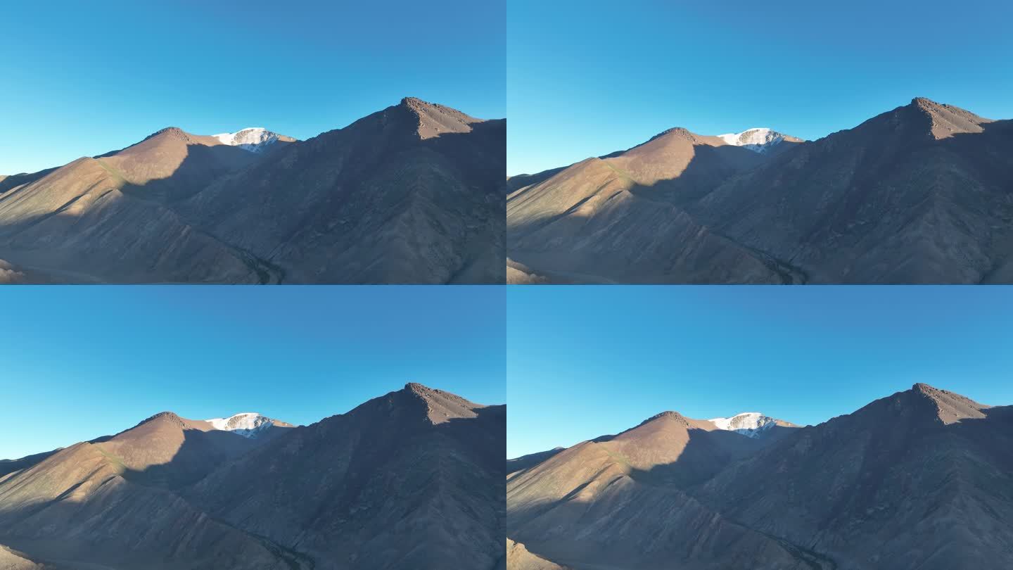 西藏阿里日土县加伟雪山航拍4k