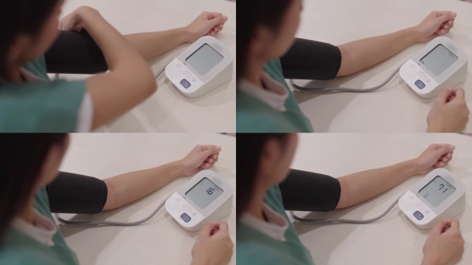 使用血压监测仪的妇女