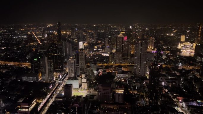 现代曼谷的4K夜景天际线。