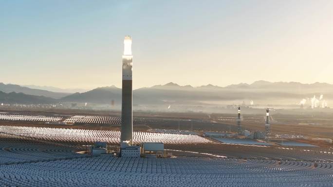 熔岩塔式太阳能光热电站