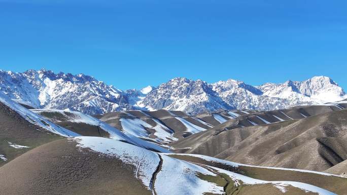 天山山脉航拍