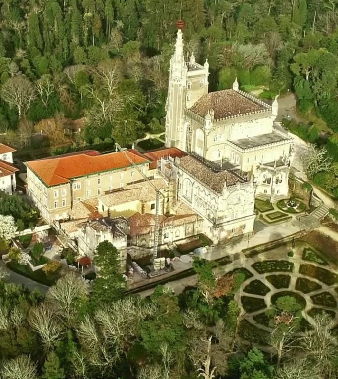 葡萄牙布萨科公园和宫殿的航拍图