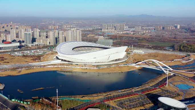 4K航拍临沂市奥体中心风景