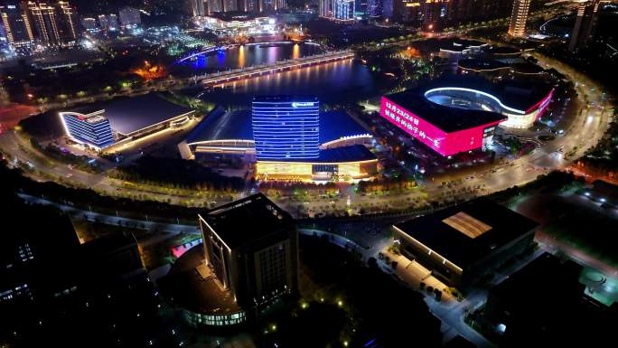 航拍扬州西区明月湖大桥夜景京华城商圈全景