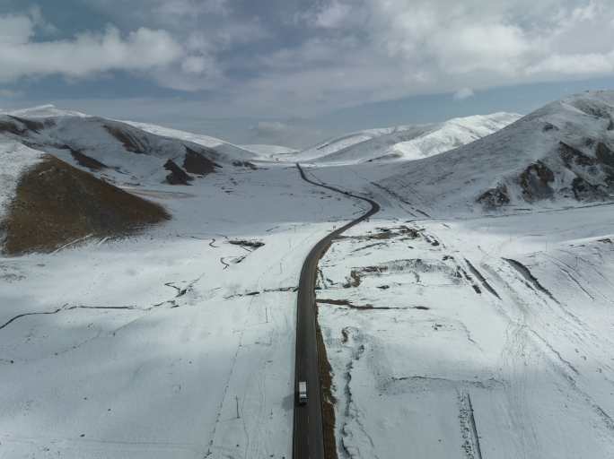 青海 航拍 延时 雪山