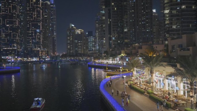 迪拜码头的夜景夜景海湾景观