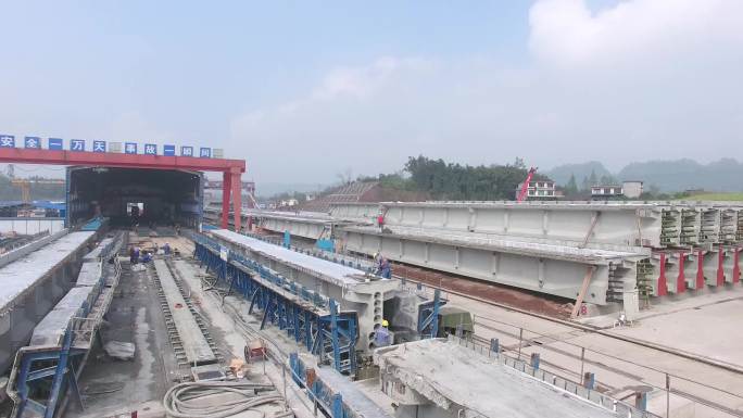 铁路建设 青藏铁路 盘山公路 水电站