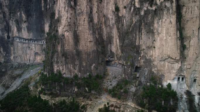 航拍太行山穽底挂壁公路一组02