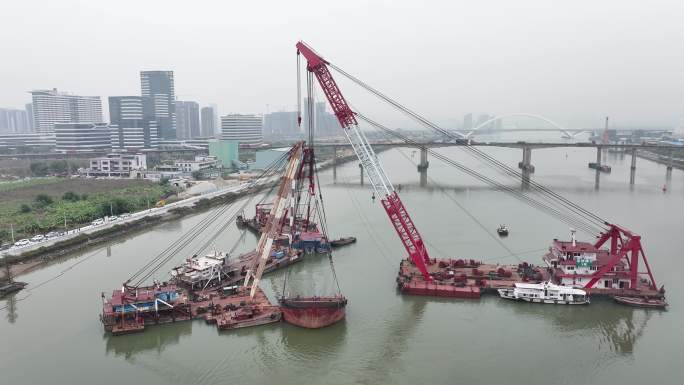 中国广东省广州市南沙区下横沥水道沉船打捞