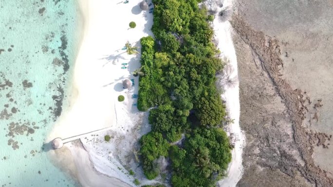 鸟瞰马尔代夫Canareef度假村，Herathera岛，阿杜环礁