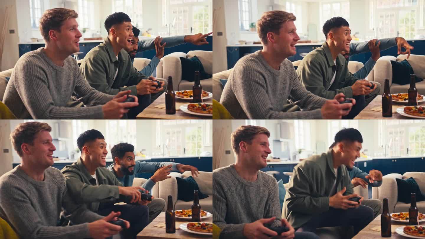 一群兴奋的男性朋友在家里玩游戏，一起吃披萨