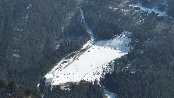 高山滑雪场