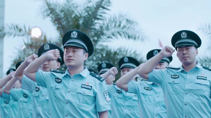 人民警察举拳宣誓党日活动党建文化