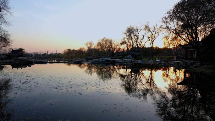 公园 湖面夕阳