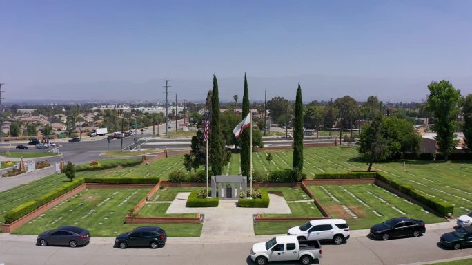 加州太平间老兵战争纪念碑的空中特写和推挤镜头。4 k