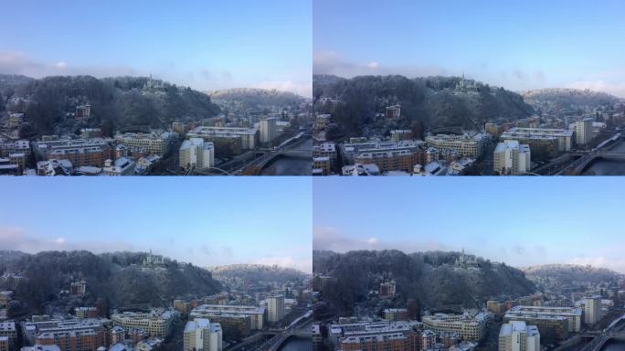 俯瞰古奇城堡酒店和城堡在卢塞恩，瑞士在寒冷的冬日