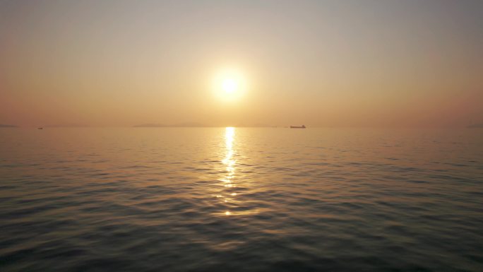 海上日出日落太阳升起下降海上太阳早晨晚霞