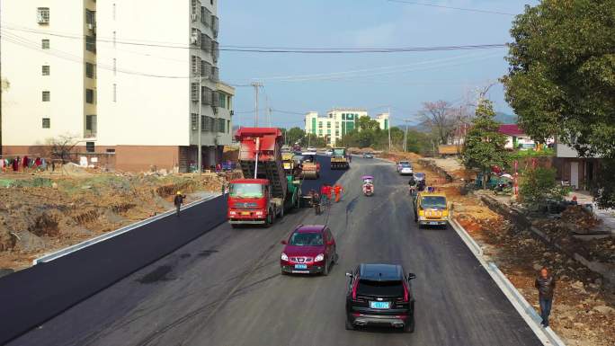 乡镇道路施工现场