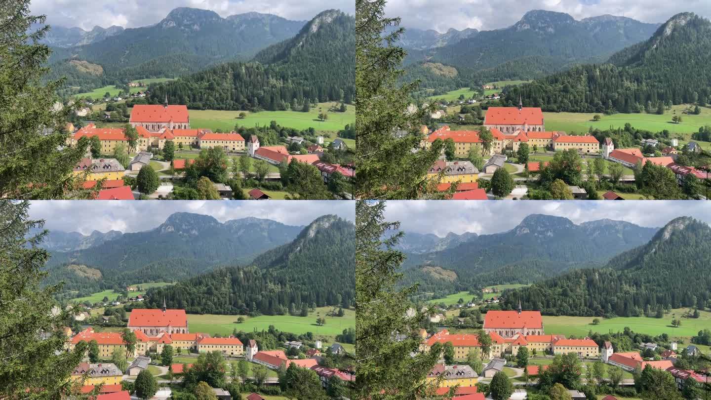 从塞默林周围的村庄在奥地利4K的顶部观看