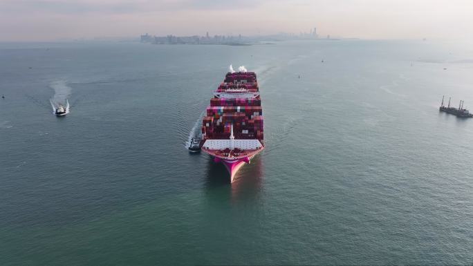 ONE粉色超大型集装箱船进港 -2