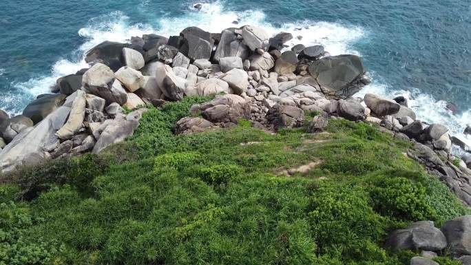 航拍岛屿海岛海边礁石