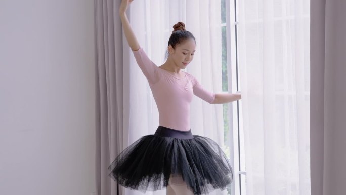 韩国女子表演的家庭芭蕾
