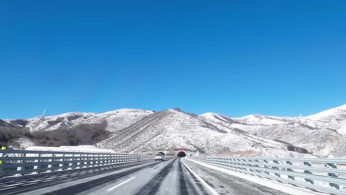 雪山公路