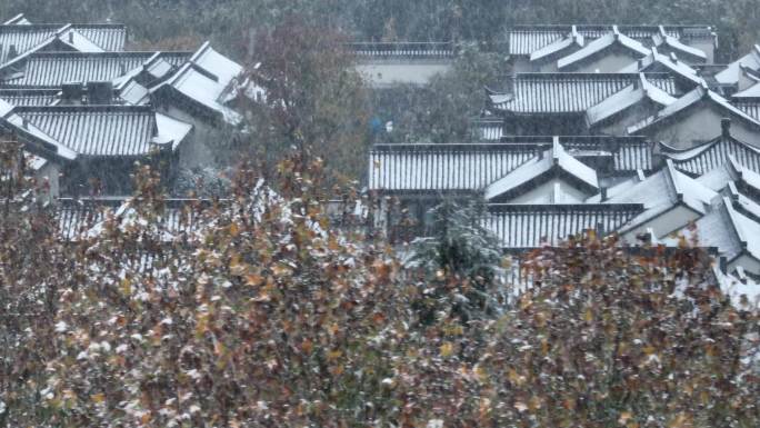 航拍杭州下雪拱宸桥景区