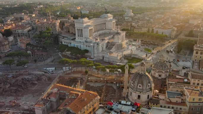 城市航拍罗马市政厅日出天际线意大利地标