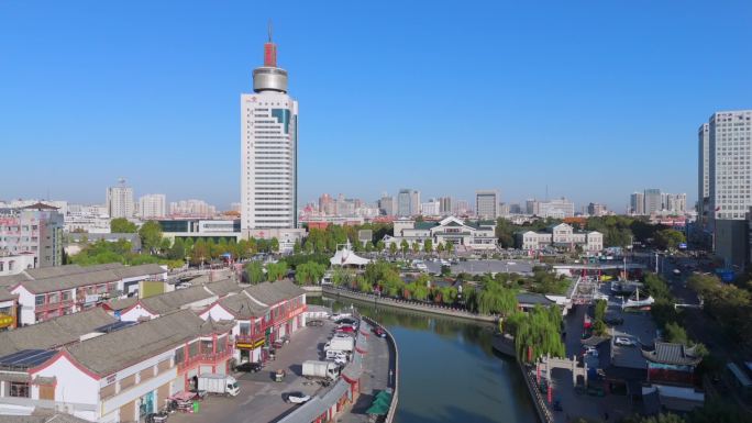 蓝天济宁城市河道运河城城市中心航拍