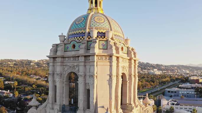 城市航拍加州洛杉矶比佛利山市政厅日出地标