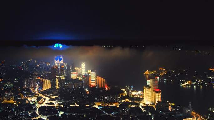 福建厦门城市夜景平流雾