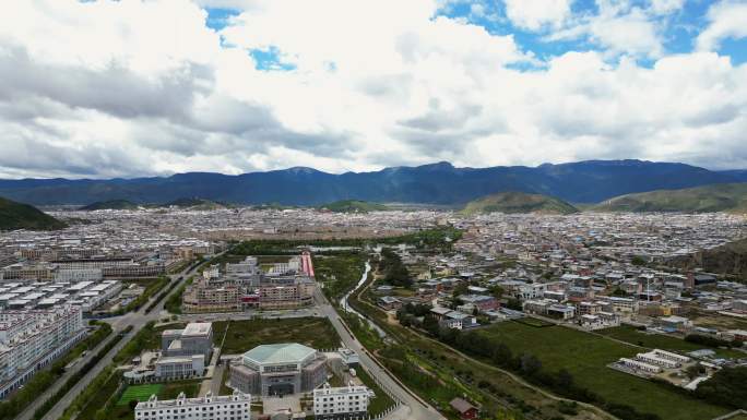 香格里拉城市美景