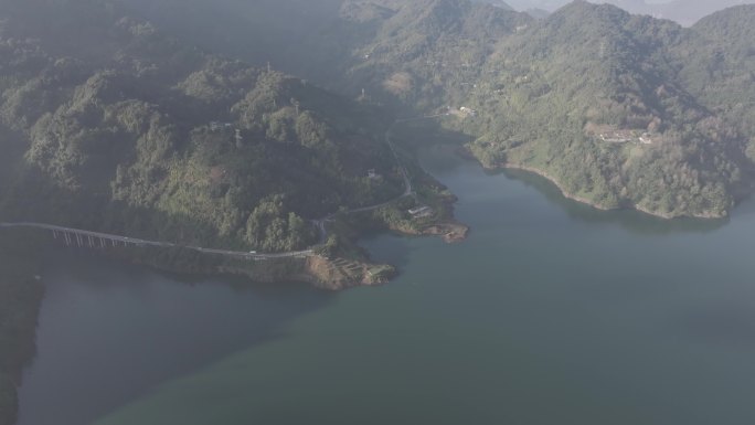 航拍都江堰紫坪铺水库