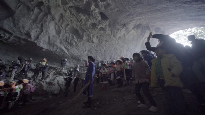 贵州果里村苗族跳圆洞葬祭祀仪式4k