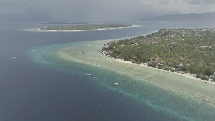 印度尼西亚吉利群岛美诺航拍海滨自然风光