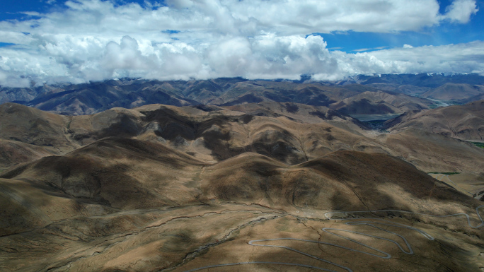 飞跃甘肃，盘山公路，茫茫戈壁，生态奇观