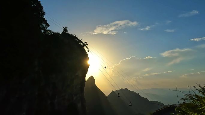 天门山 延时 索道 平流层 云雾2 晚霞