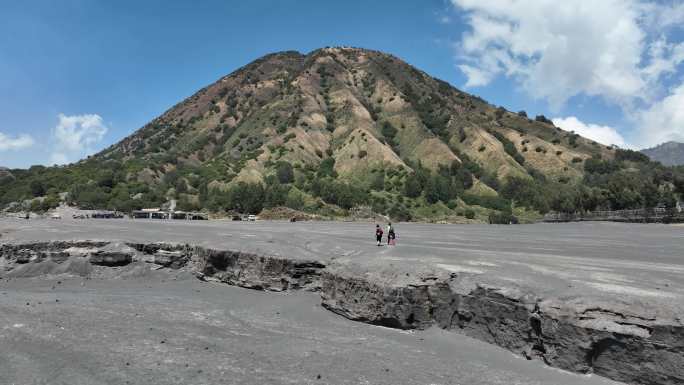 印尼爪哇岛布罗莫火山沙海徒步自然风光
